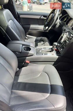 Внедорожник / Кроссовер Audi Q7 2014 в 
