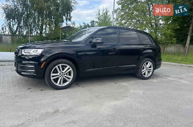 Позашляховик / Кросовер Audi Q7 2017 в 