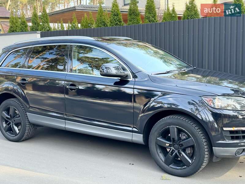 Позашляховик / Кросовер Audi Q7 2011 в Полтаві