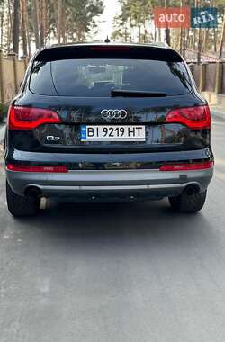 Внедорожник / Кроссовер Audi Q7 2011 в 