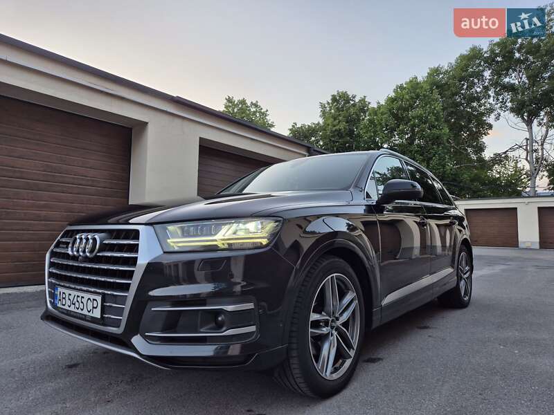 Позашляховик / Кросовер Audi Q7 2017 в Вінниці