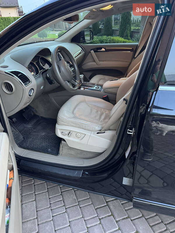 Позашляховик / Кросовер Audi Q7 2013 в Луцьку