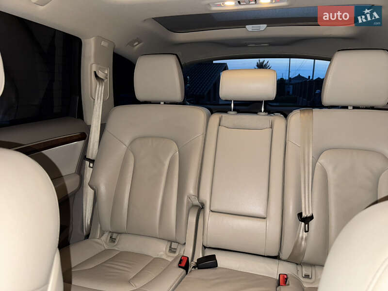 Позашляховик / Кросовер Audi Q7 2013 в Луцьку