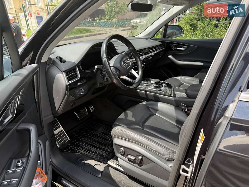 Внедорожник / Кроссовер Audi Q7 2017 в Одессе