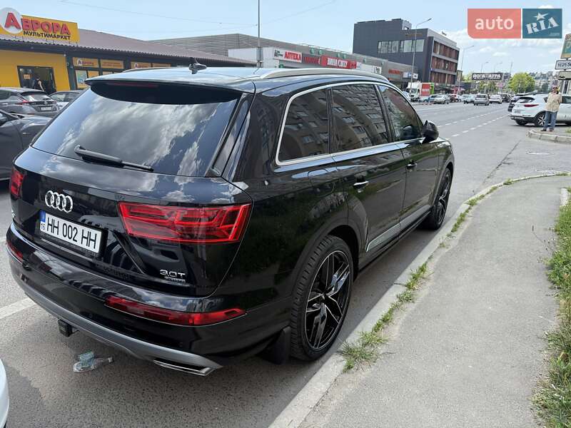 Внедорожник / Кроссовер Audi Q7 2017 в Одессе