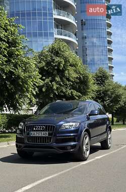 Внедорожник / Кроссовер Audi Q7 2012 в 