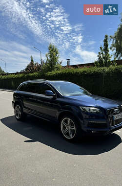 Внедорожник / Кроссовер Audi Q7 2012 в 