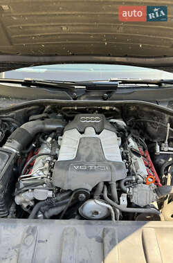 Внедорожник / Кроссовер Audi Q7 2012 в 