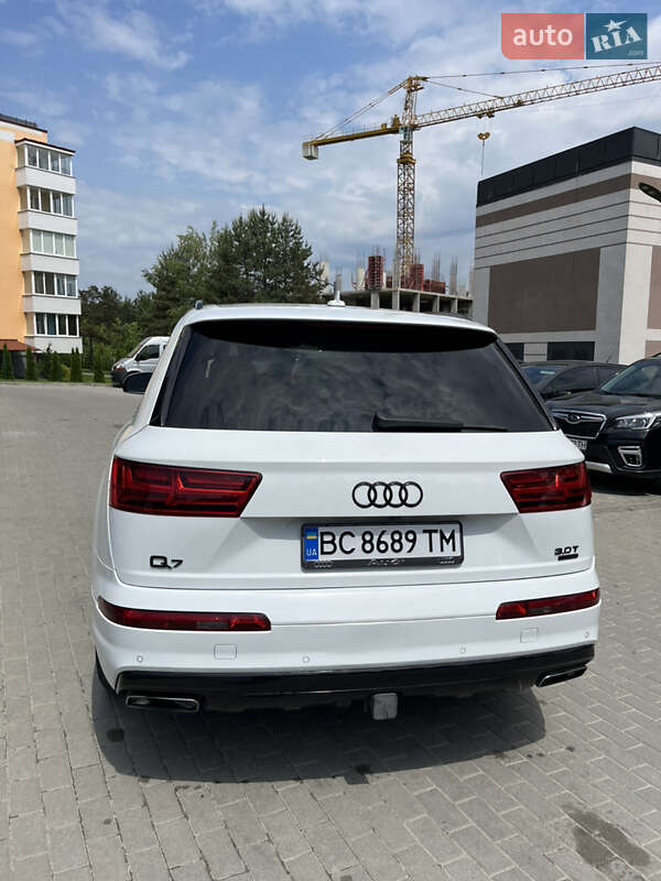 Внедорожник / Кроссовер Audi Q7 2017 в Львове