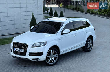 Позашляховик / Кросовер Audi Q7 2014 в 