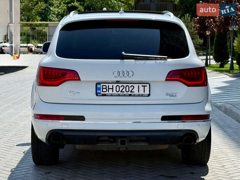 Внедорожник / Кроссовер Audi Q7 2014 в Одессе
