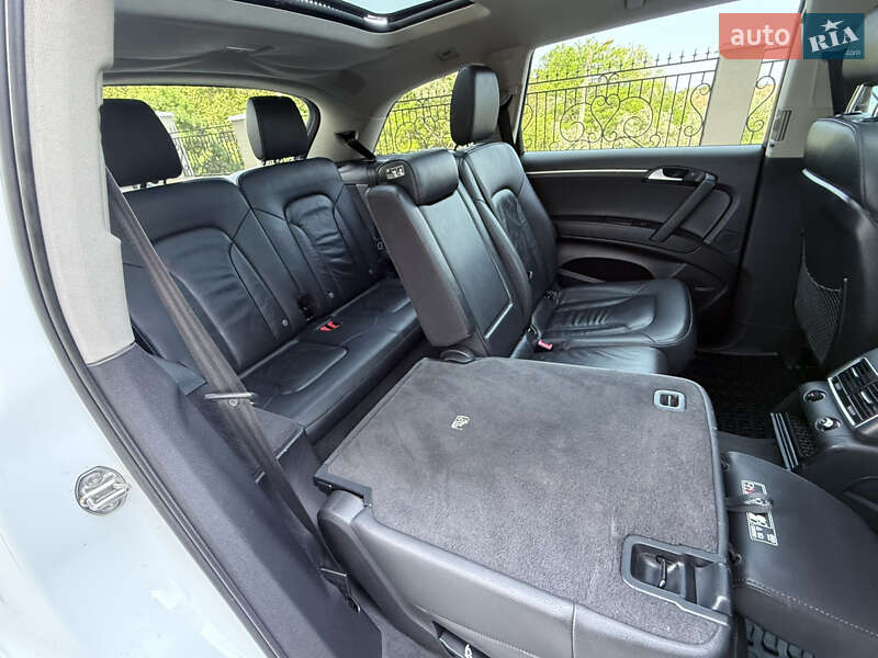 Внедорожник / Кроссовер Audi Q7 2014 в Одессе