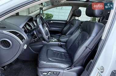 Позашляховик / Кросовер Audi Q7 2014 в 