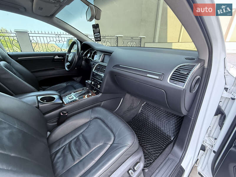 Внедорожник / Кроссовер Audi Q7 2014 в Одессе