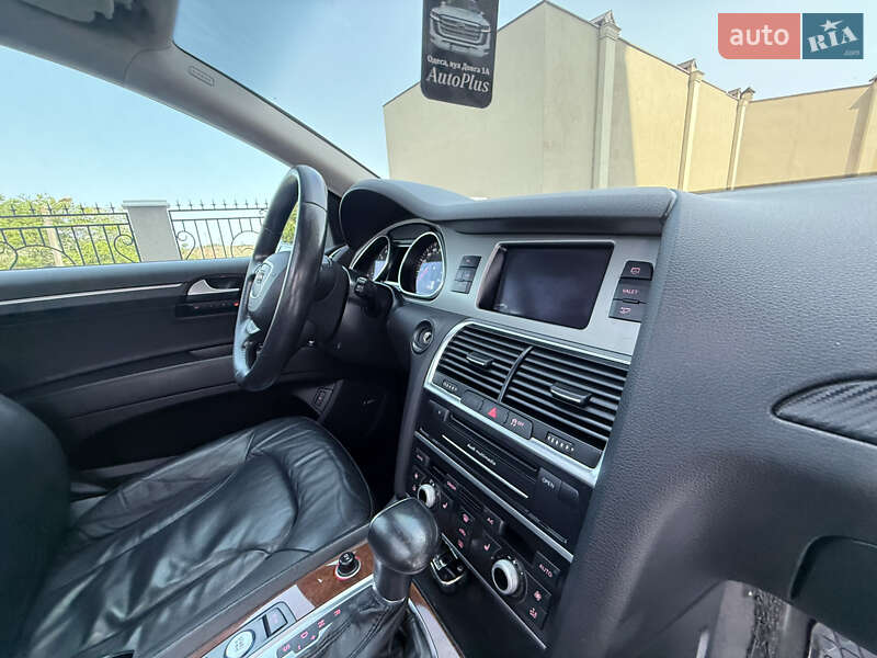 Внедорожник / Кроссовер Audi Q7 2014 в Одессе