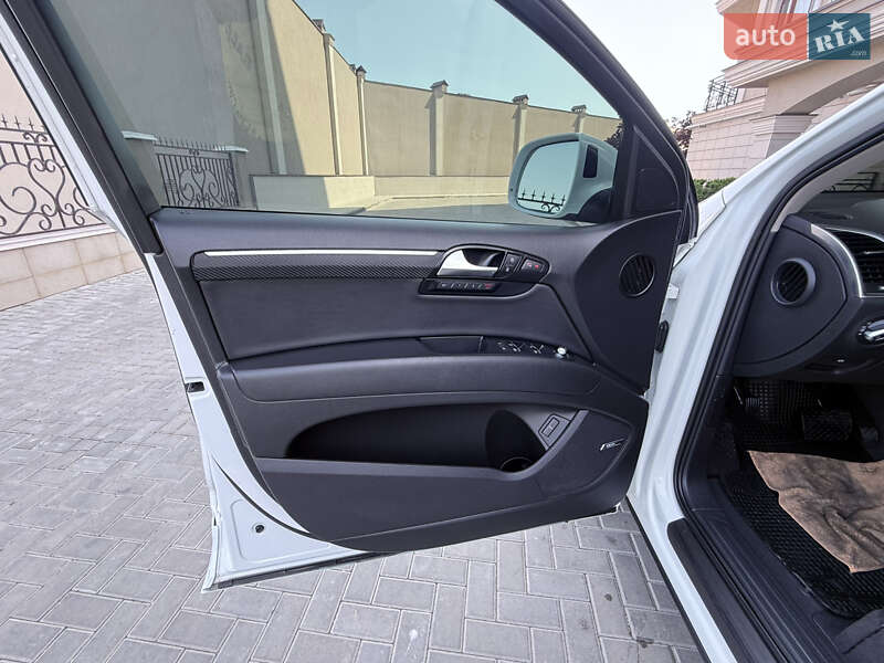 Внедорожник / Кроссовер Audi Q7 2014 в Одессе