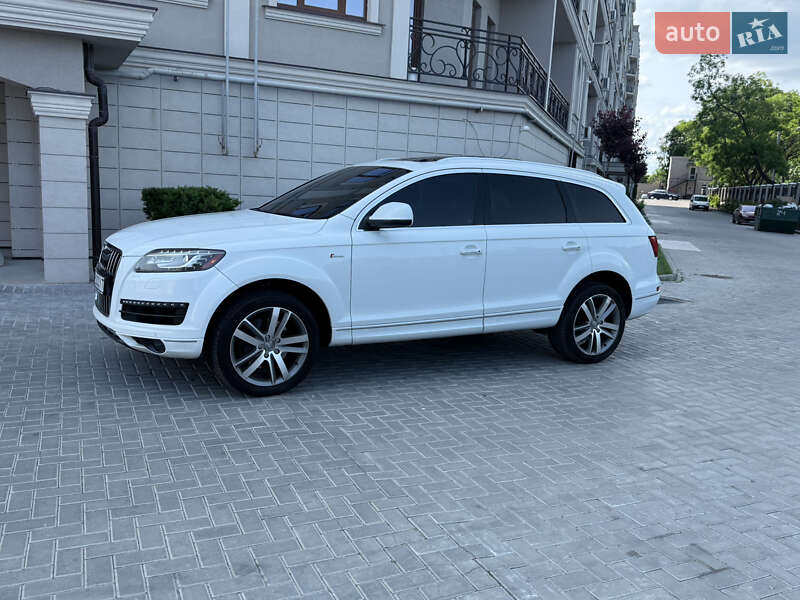 Внедорожник / Кроссовер Audi Q7 2014 в Одессе