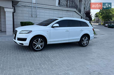 Позашляховик / Кросовер Audi Q7 2014 в 