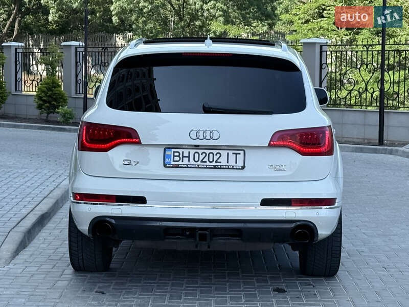 Внедорожник / Кроссовер Audi Q7 2014 в Одессе