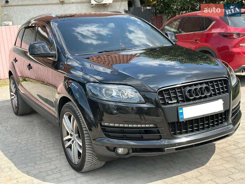 Внедорожник / Кроссовер Audi Q7 2006 в 