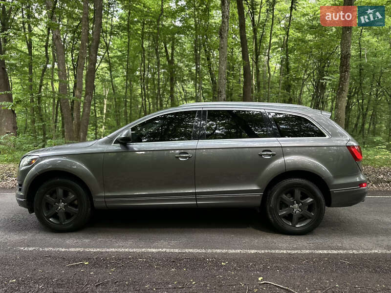 Позашляховик / Кросовер Audi Q7 2013 в Луцьку