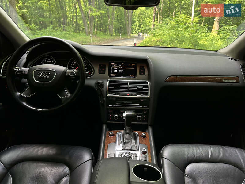 Внедорожник / Кроссовер Audi Q7 2013 в Луцке