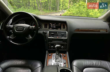 Внедорожник / Кроссовер Audi Q7 2013 в 