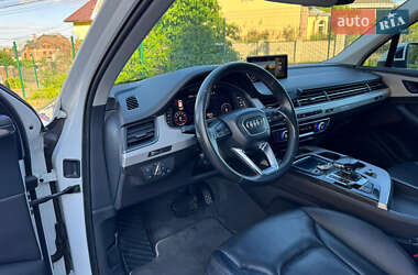 Позашляховик / Кросовер Audi Q7 2018 в 