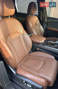 Позашляховик / Кросовер Audi Q7 2020 в 