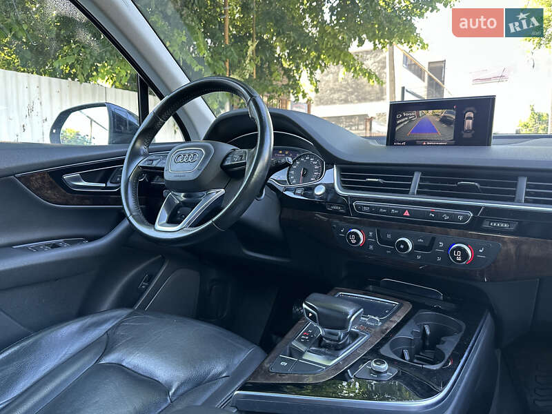 Внедорожник / Кроссовер Audi Q7 2017 в Одессе