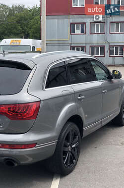 Внедорожник / Кроссовер Audi Q7 2015 в 