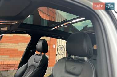Внедорожник / Кроссовер Audi Q7 2015 в 