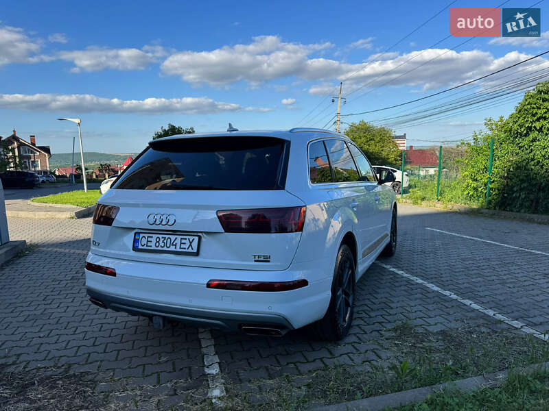 Внедорожник / Кроссовер Audi Q7 2018 в Черновцах