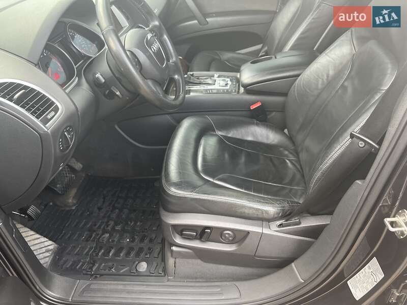 Позашляховик / Кросовер Audi Q7 2009 в Києві