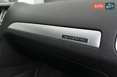 Позашляховик / Кросовер Audi Q7 2012 в 