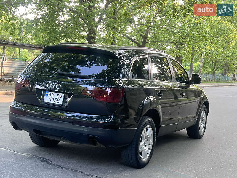 Позашляховик / Кросовер Audi Q7 2007 в Миколаєві
