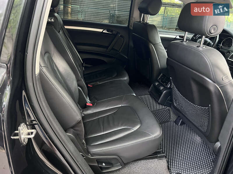 Позашляховик / Кросовер Audi Q7 2007 в Миколаєві