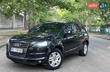 Внедорожник / Кроссовер Audi Q7 2007 в 