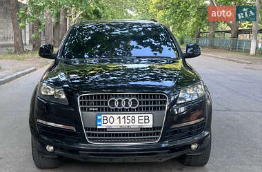 Внедорожник / Кроссовер Audi Q7 2007 в 