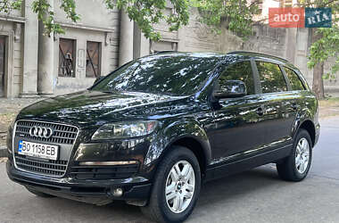 Внедорожник / Кроссовер Audi Q7 2007 в 
