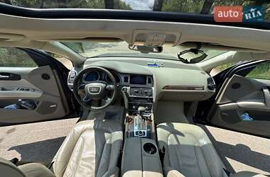 Внедорожник / Кроссовер Audi Q7 2012 в 