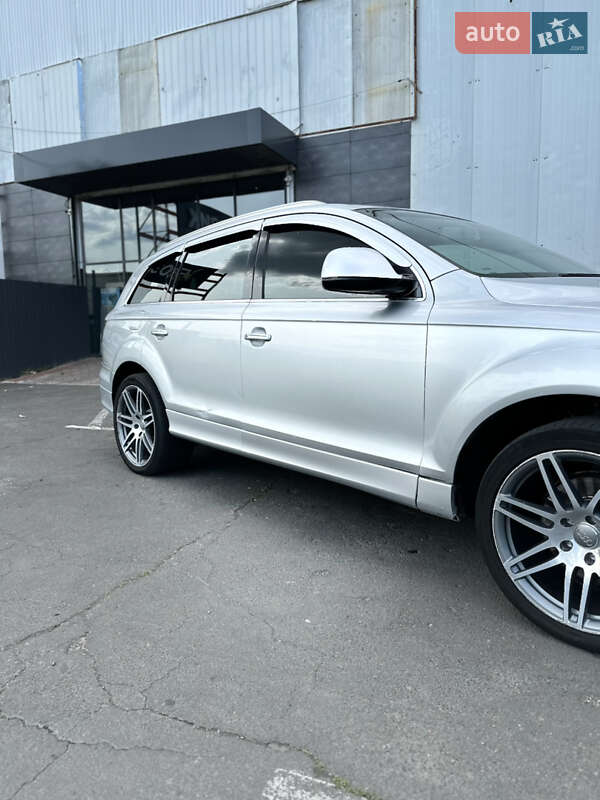 Внедорожник / Кроссовер Audi Q7 2007 в Одессе