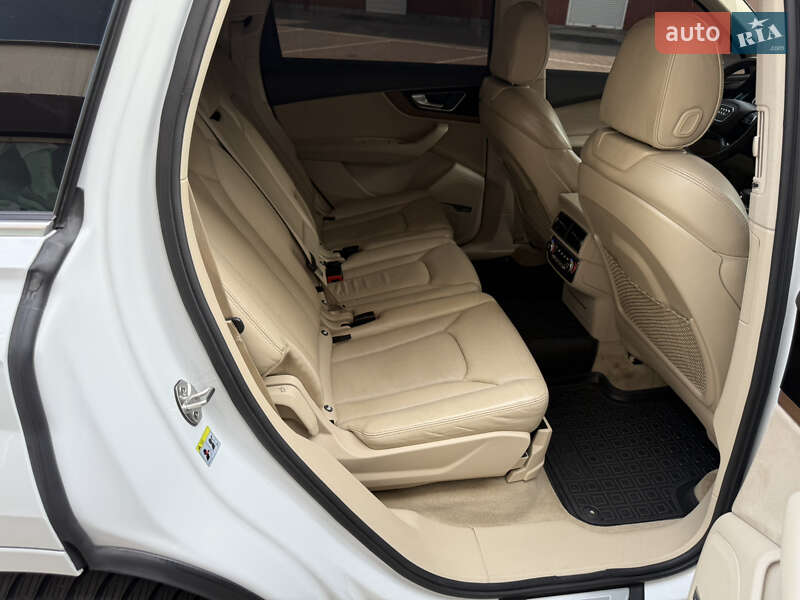 Внедорожник / Кроссовер Audi Q7 2016 в Ковеле