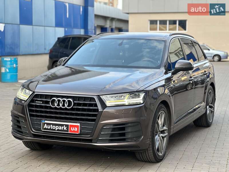 Внедорожник / Кроссовер Audi Q7 2016 в Одессе