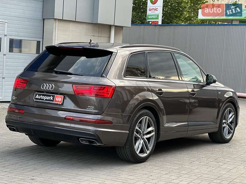 Внедорожник / Кроссовер Audi Q7 2016 в Одессе
