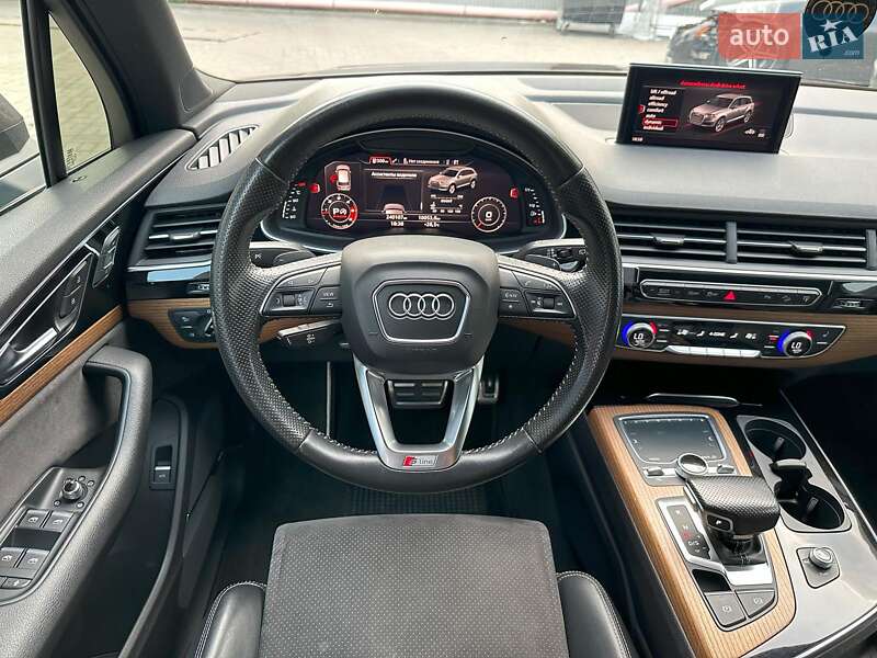 Внедорожник / Кроссовер Audi Q7 2016 в Одессе