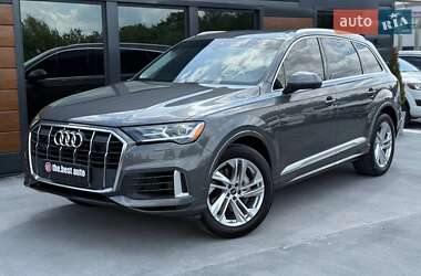 Внедорожник / Кроссовер Audi Q7 2022 в 