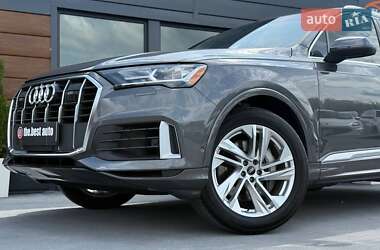 Внедорожник / Кроссовер Audi Q7 2022 в 