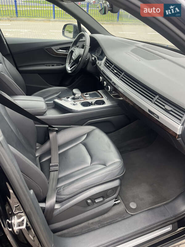 Внедорожник / Кроссовер Audi Q7 2017 в Ковеле