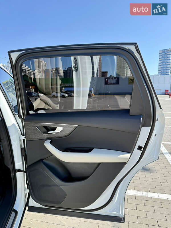 Позашляховик / Кросовер Audi Q7 2020 в Одесі фото 13 Позашляховик / Кросовер Audi Q7 2020 в Одесі